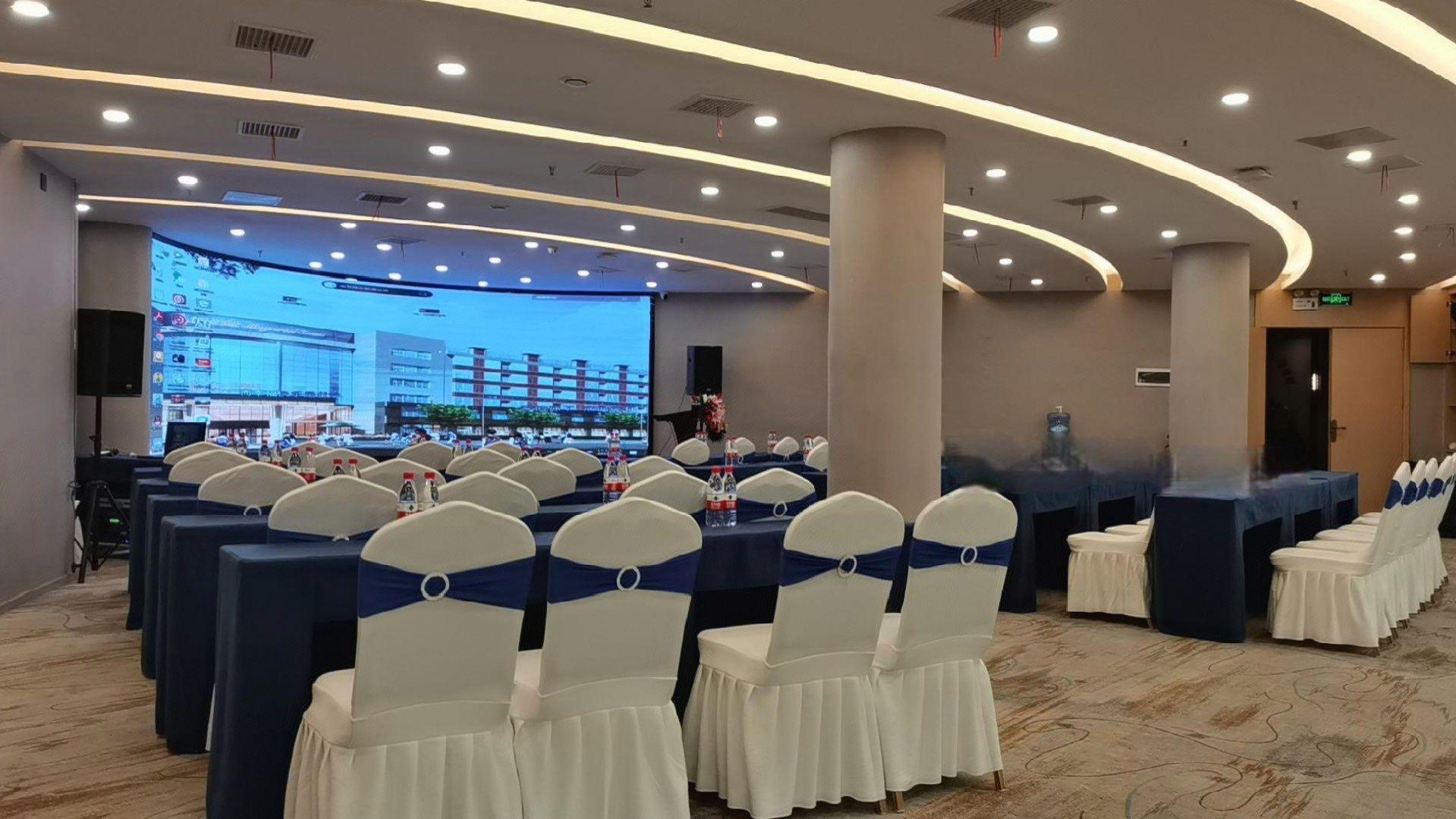 Magnotel Hotel(Changsha Provincial Government Guihuaping Subway Station Store) 40/44