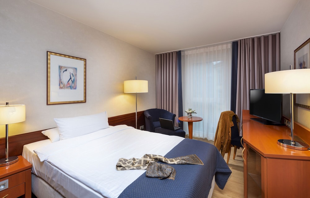 Maritim Hotel Wurzburg 15/72