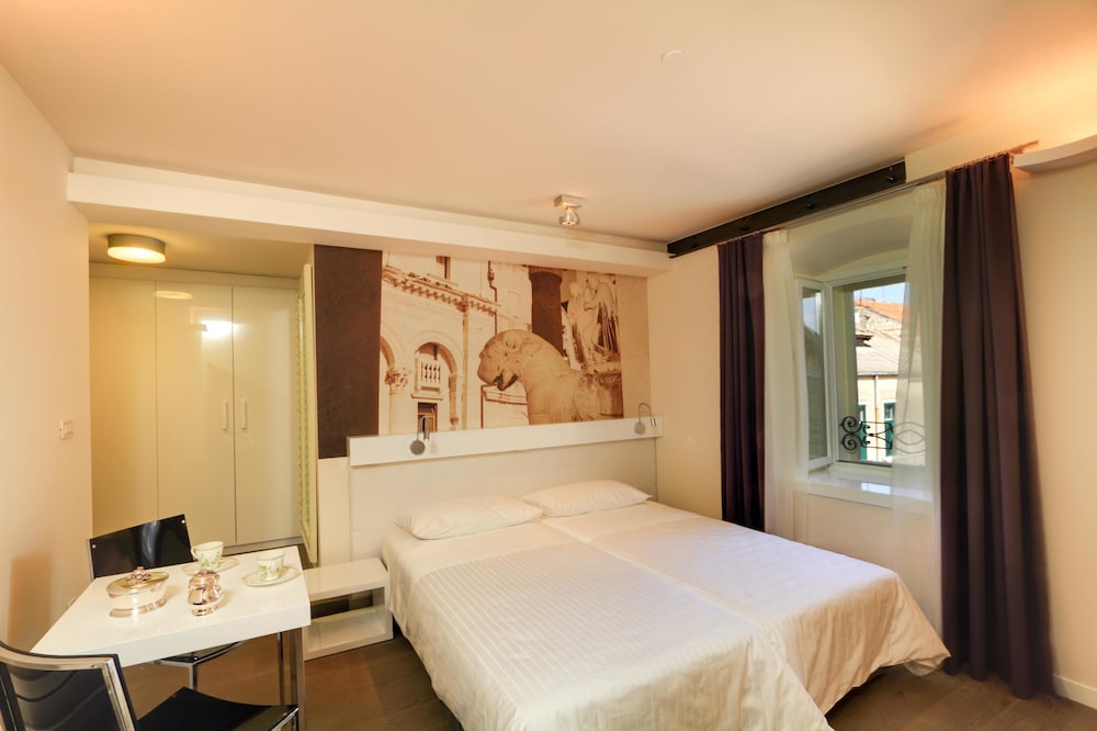 La Porta Luxury Rooms 11/59