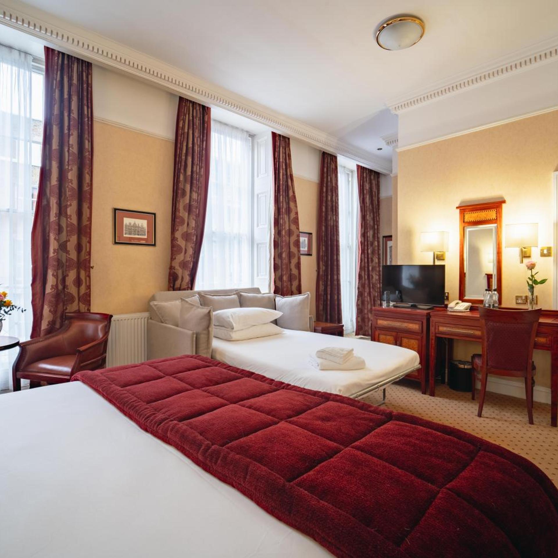 غرفة ثلاثية مع أريكة، Grange Clarendon Hotel 4/10