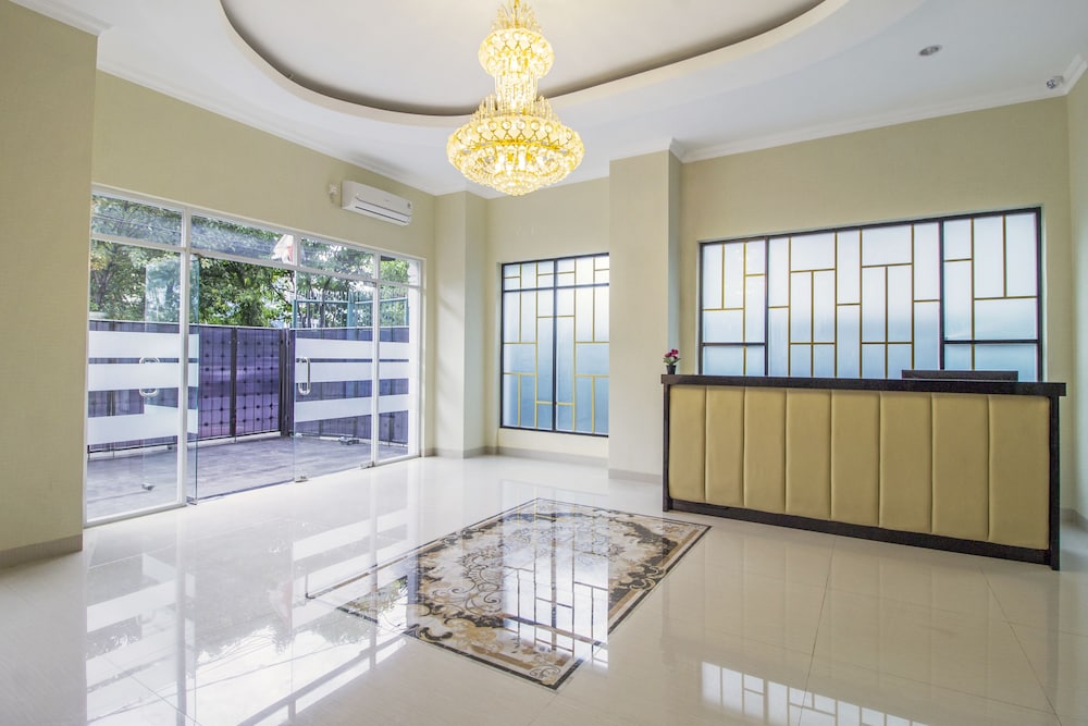 Reddoorz Plus Cideng Barat 18/21