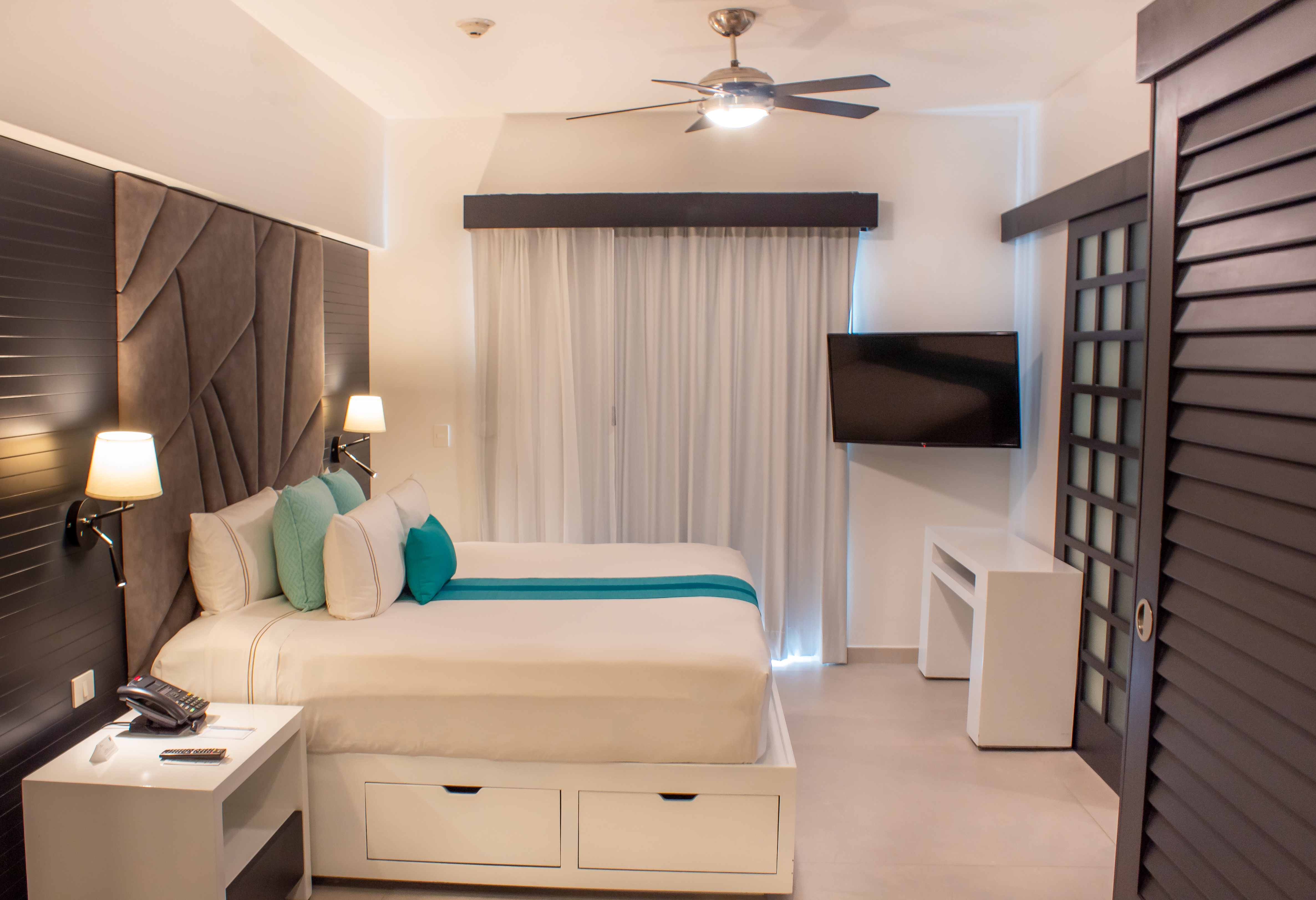 The Fives Beach Hotel & Residences - All Senses Inclusive 50/50