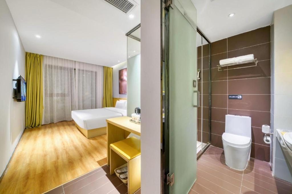 IU Hotel (Suzhou Dushu Lake Moon Bay Metro Station) 54/54