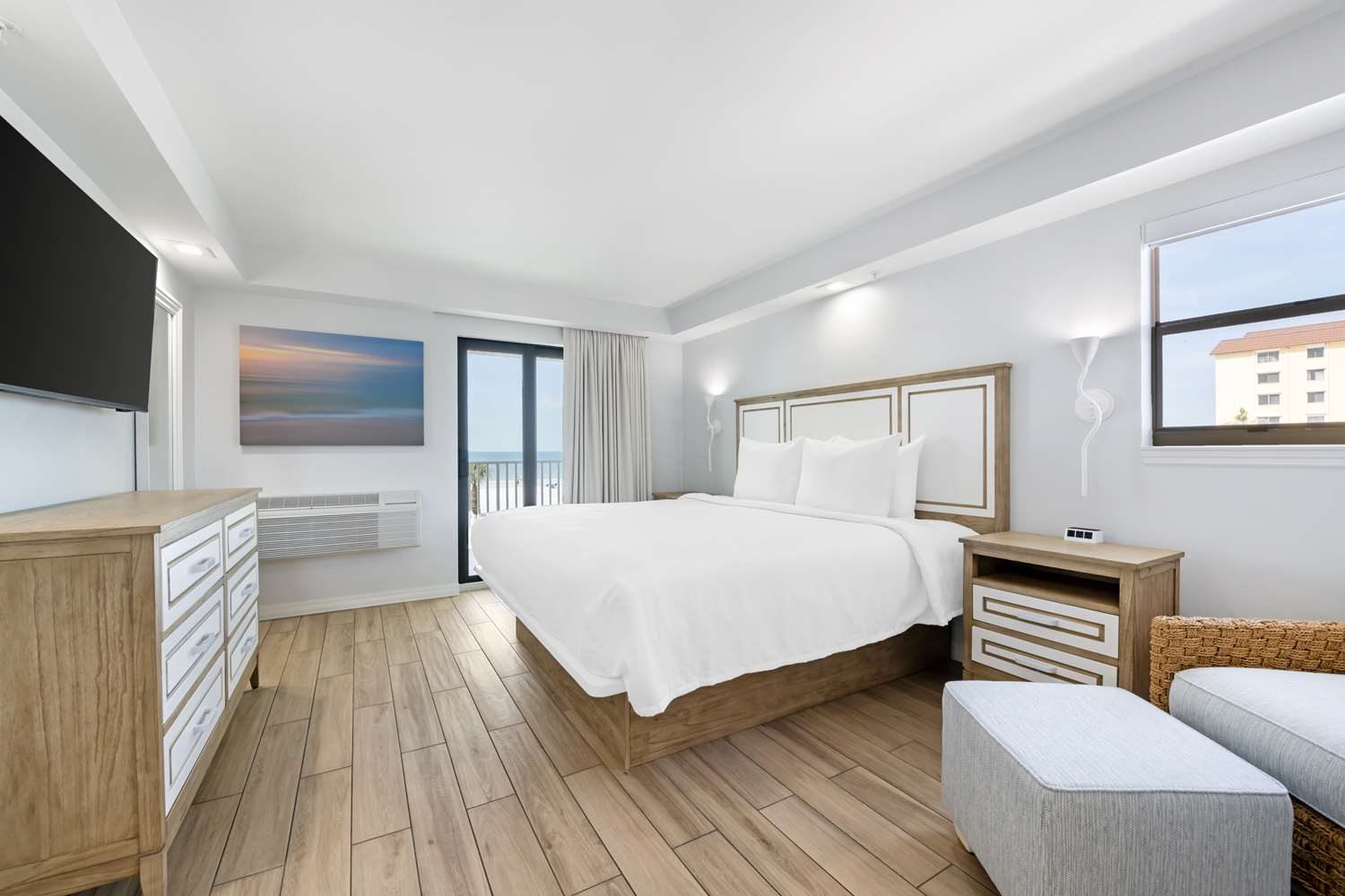 Suite, 1 King and 2 Double Beds, Gulf View, 2 Bathrooms, Sofa, Balcony