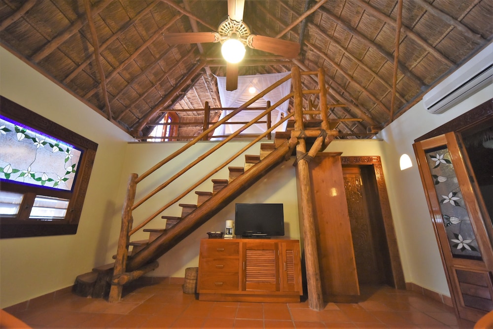 The lodge At Chichen Itza 27/50