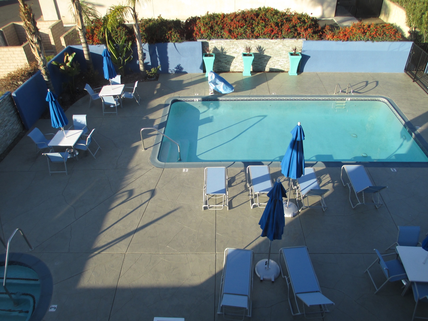 Best Western Plus Diamond Valley Inn 2/13