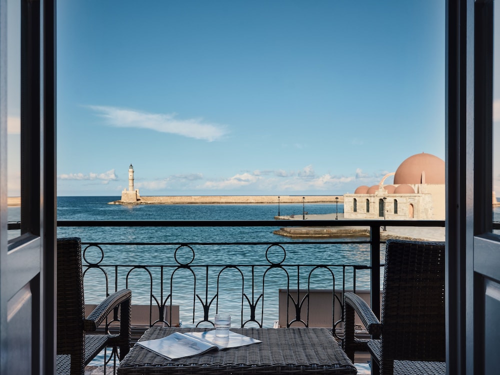 Chania Inn 36/46