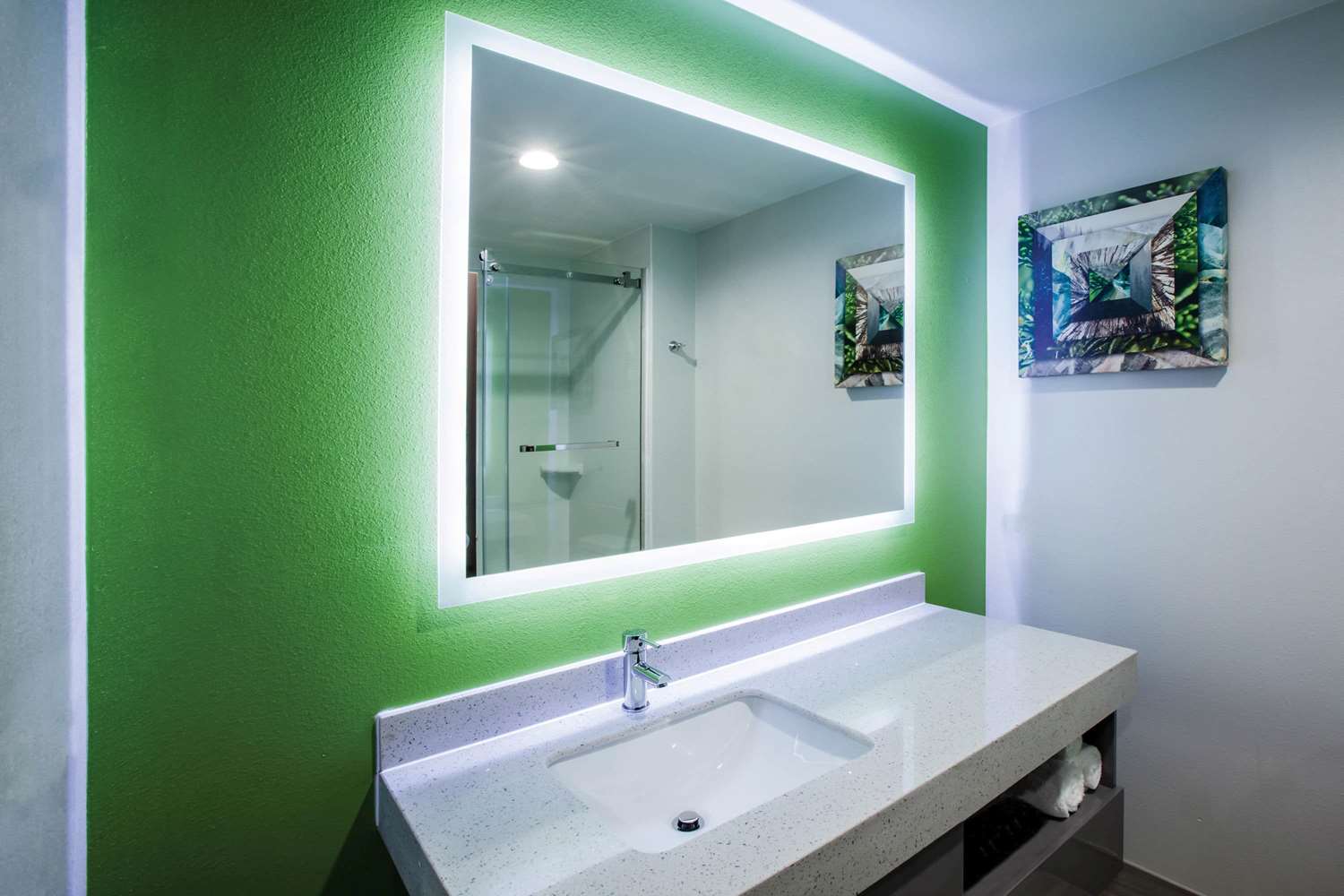 La Quinta Inn Suites By Wyndham Owasso 42/44