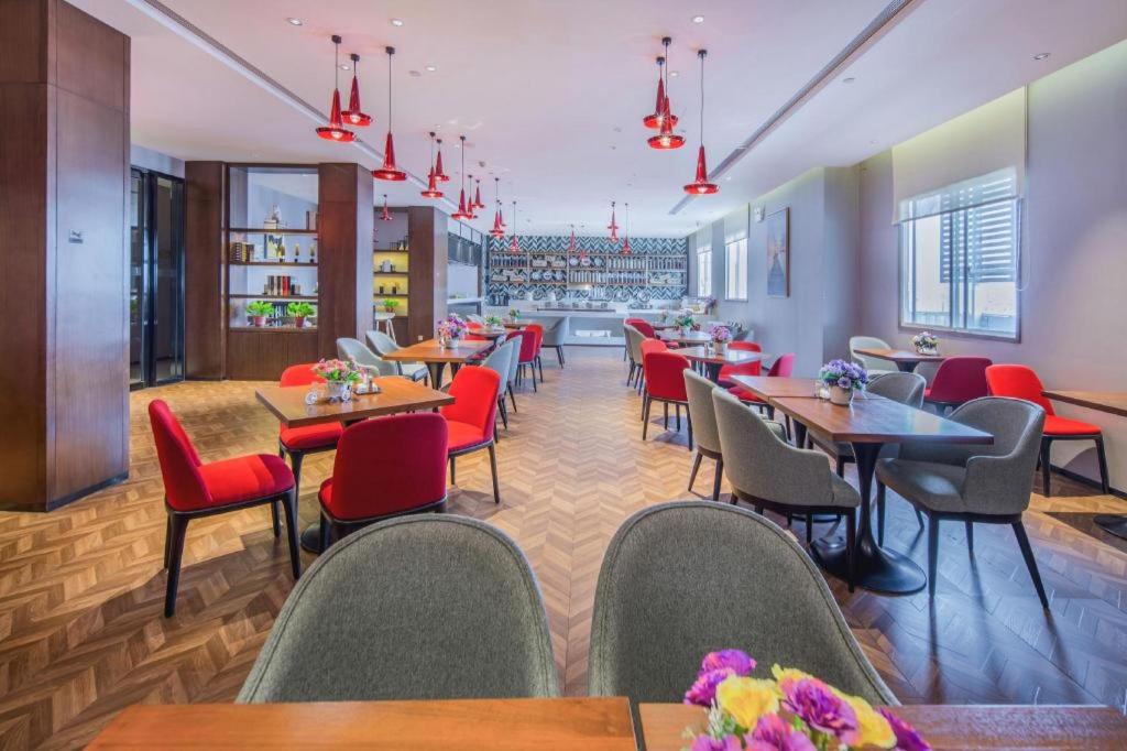 Borrman Hotel Nanning Railway Station 40/50