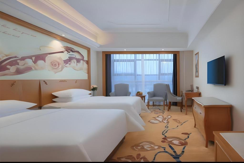 Vienna International Hotel(Hangzhou Xiangshan Central Campus of China Academy of Art) 9/49