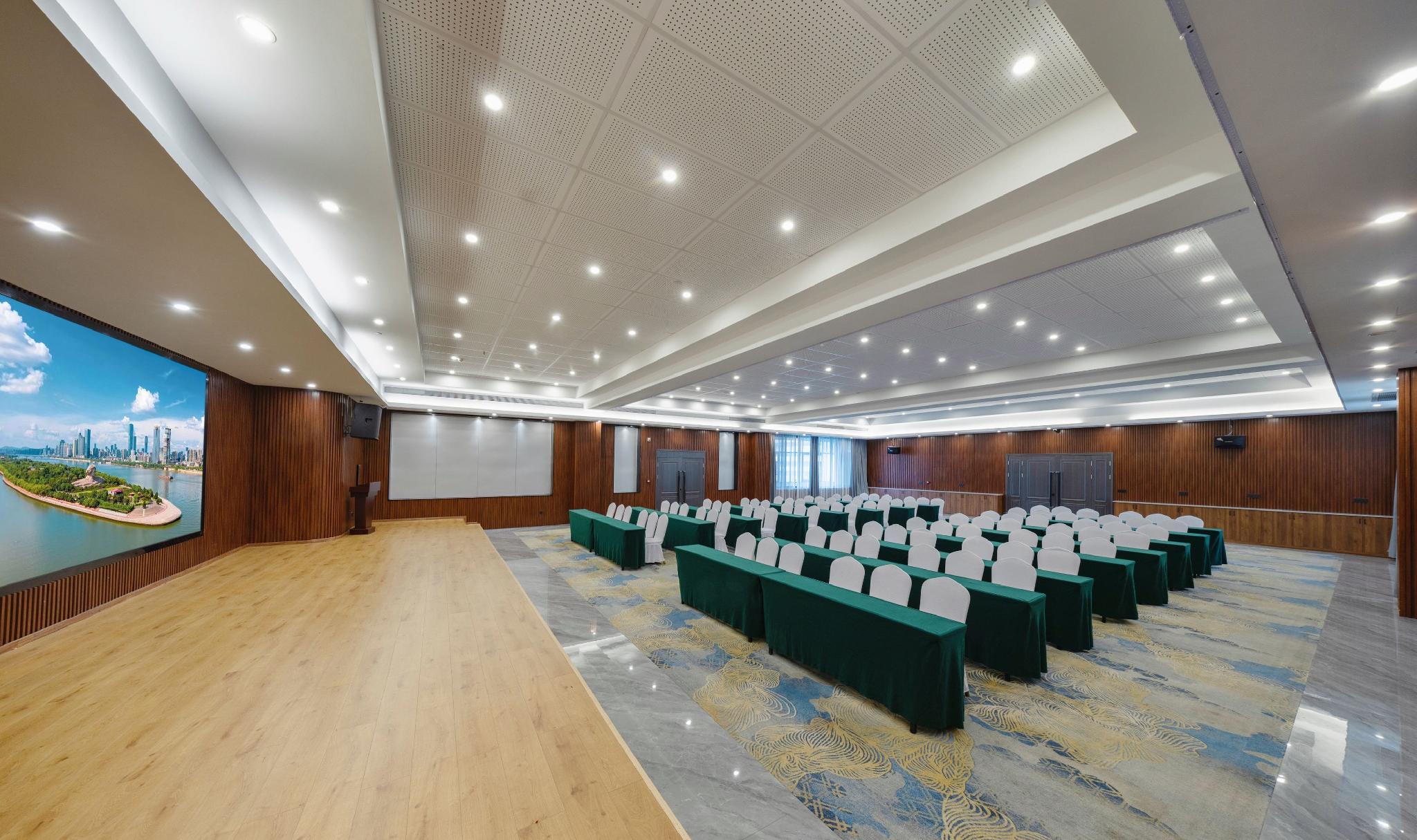 Vienna Hotel (Changsha Furong Middle Road) 32/48