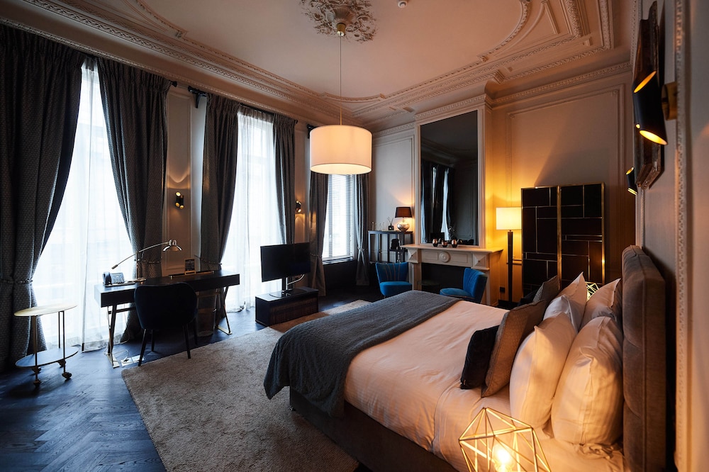 Deluxe, Suite, King Bed