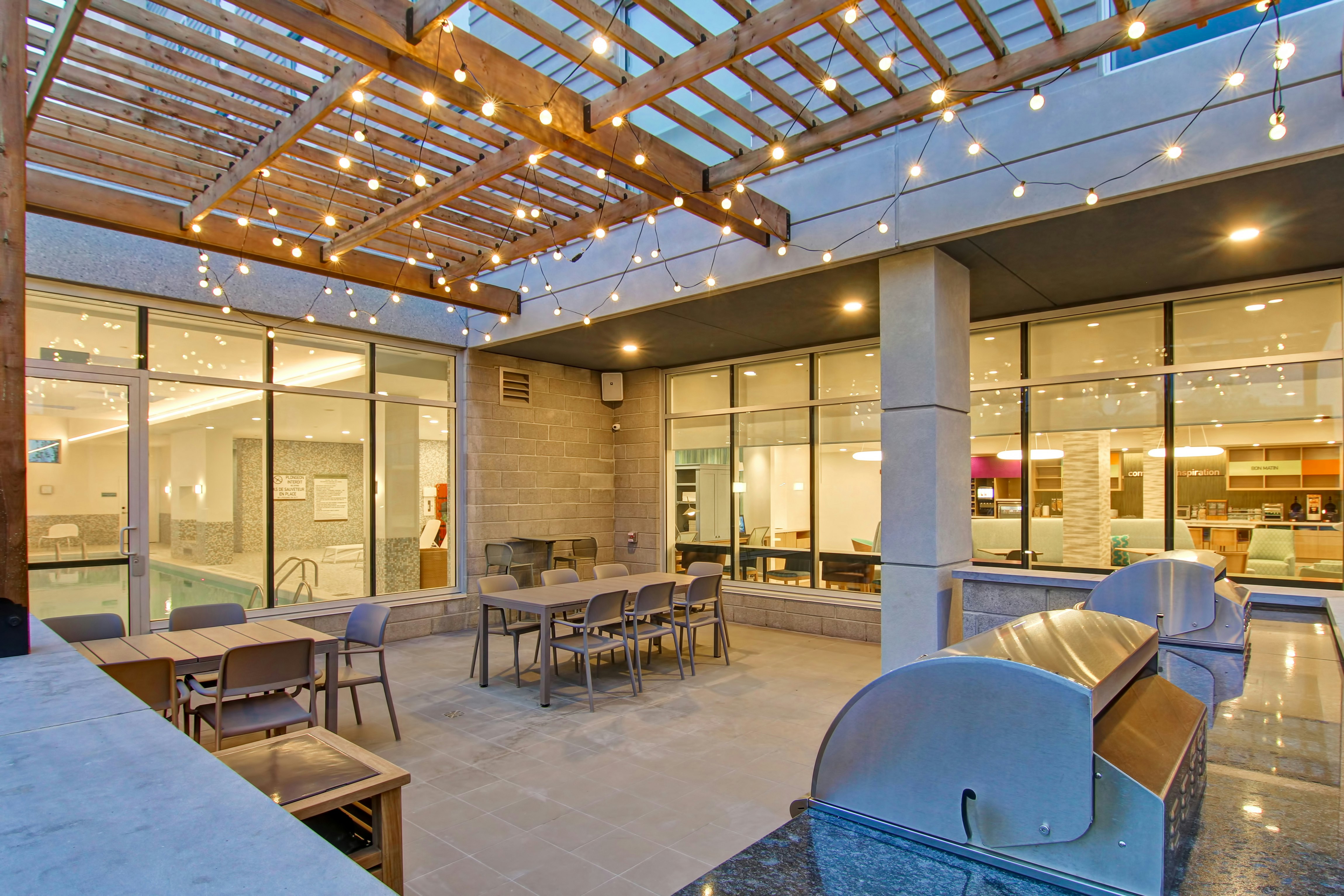 Home2 Suites By Hilton Montreal Dorval 50/68