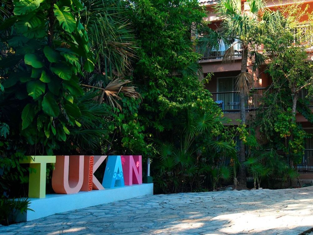 Tukan Hotel Playa del Carmen 56/65