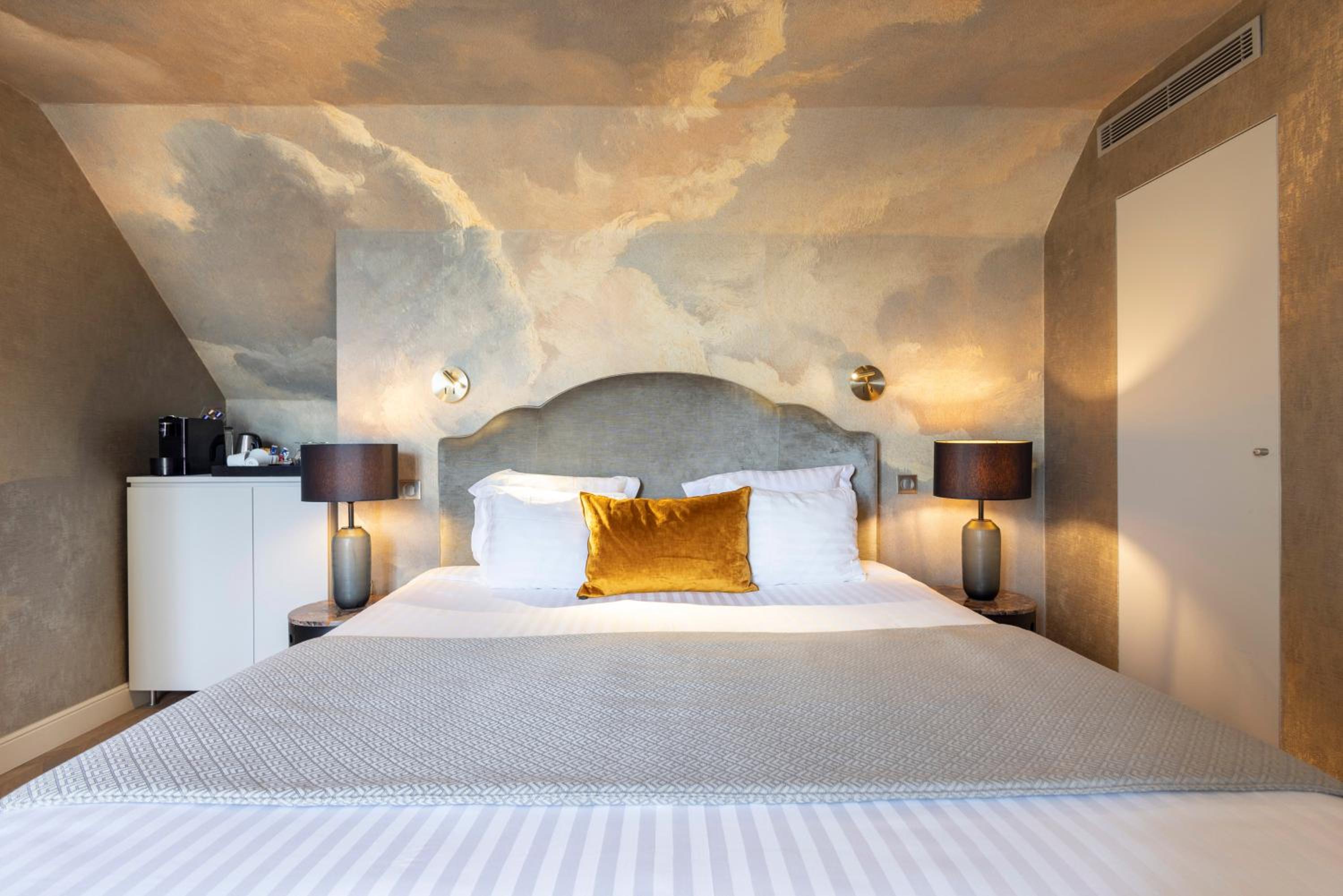 Signature, Double Bed, Balcony