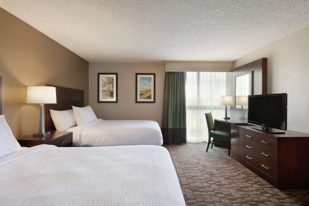 Embassy Suites by Hilton Jacksonville Baymeadows 15/85