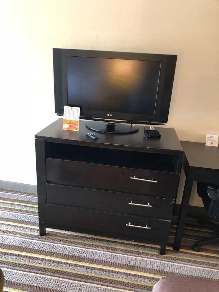 Super 8 By Wyndham Augusta 15/25
