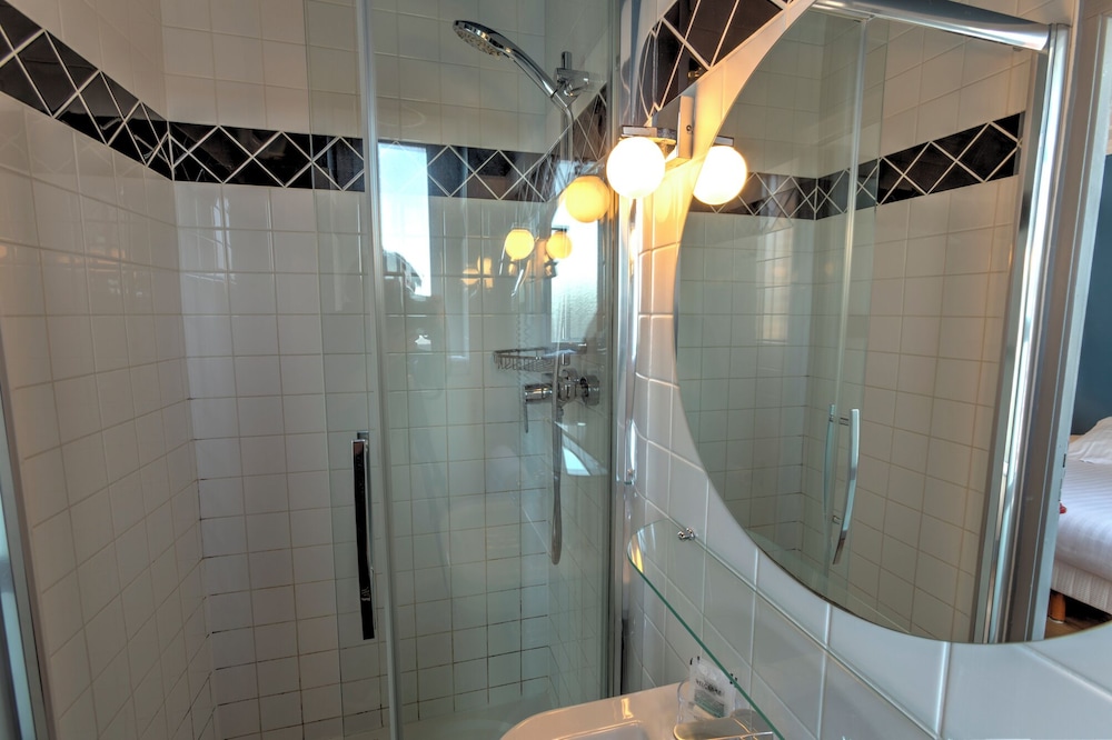 Hotel Le Rayon Vert 48/48