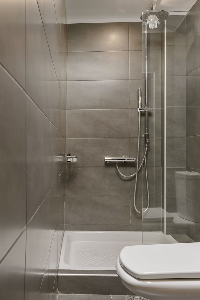 Alcanea Boutique Hotel 69/69