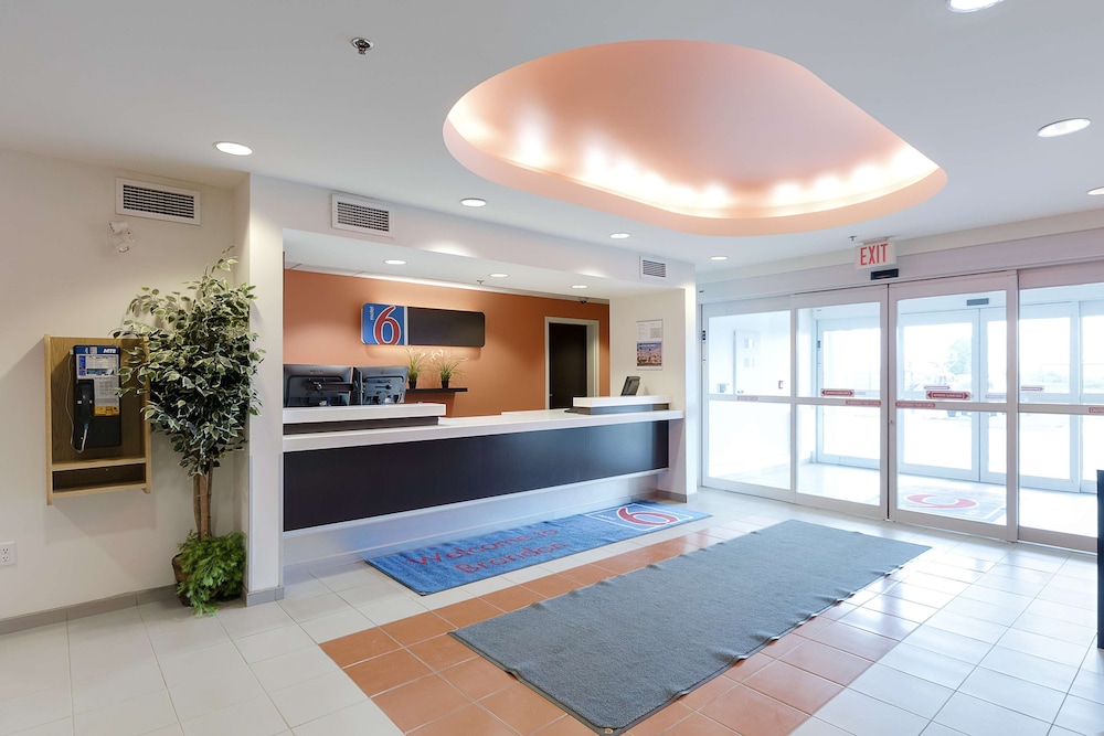 Motel6 Brandon, MB 7/46