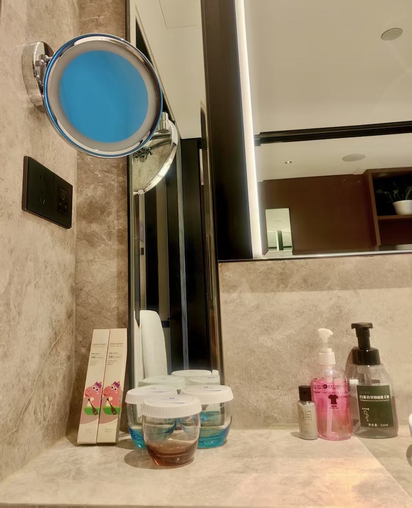 Beijing Guangxi Hotel 50/50