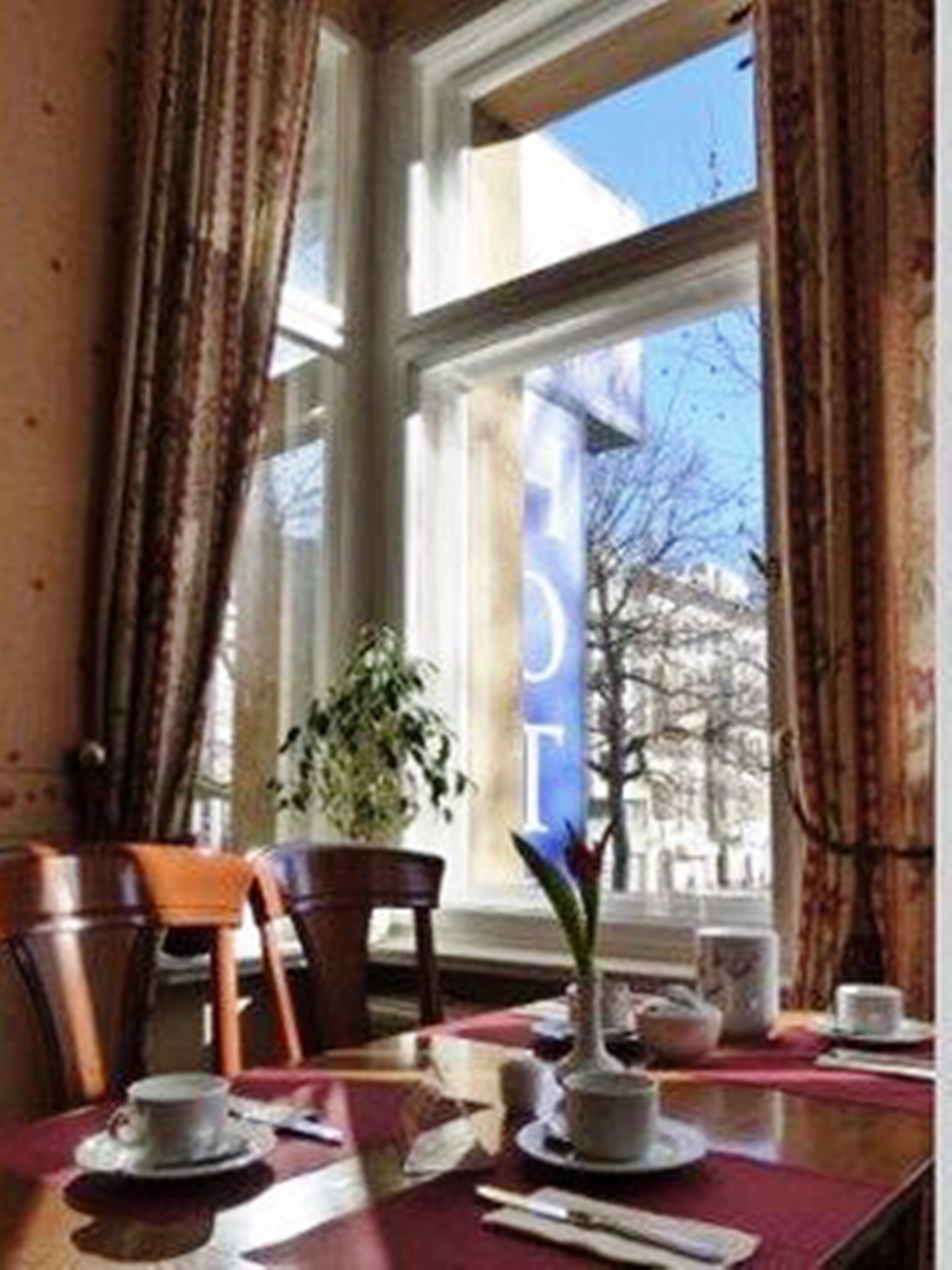 Safestay Berlin (ex. Kult Hotel Auberge) 18/20