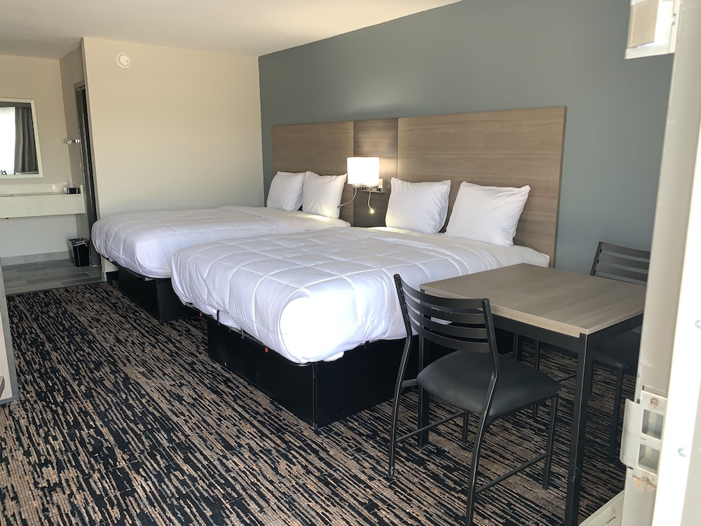 ROOM, KING BED, ACCESSIBLE