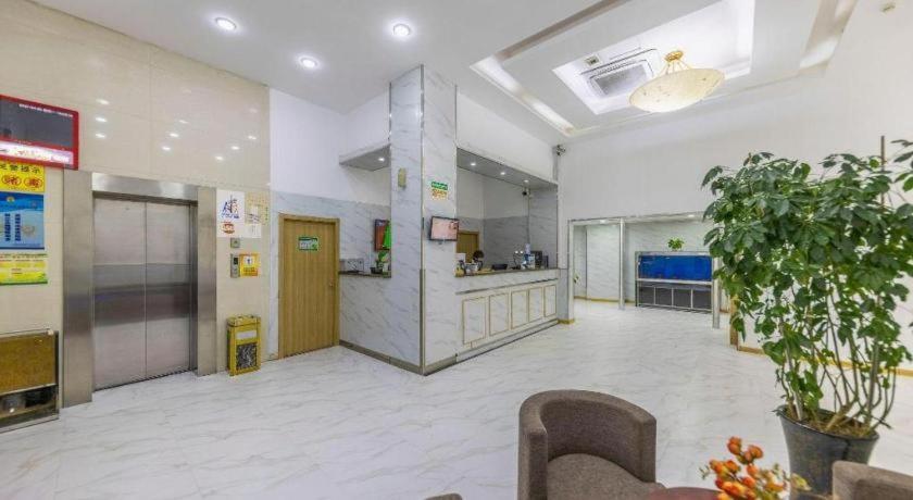 Lobby at GreenTree Inn Lanzhou Gongjiawan Yangjiaqiao Express Hotel, LANZHOU
