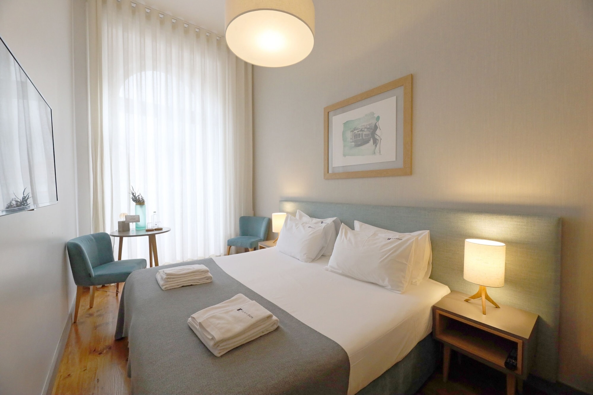 ROOM, DOUBLE BED, CITY VIEW