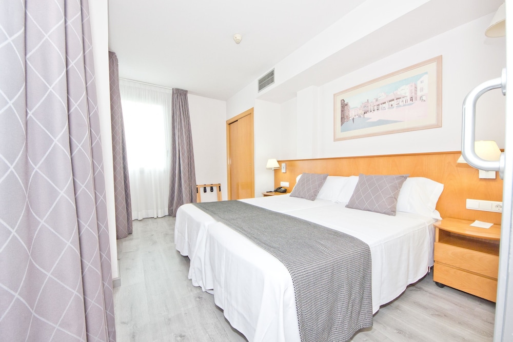 Aparthotel Atenea Valles 6/62