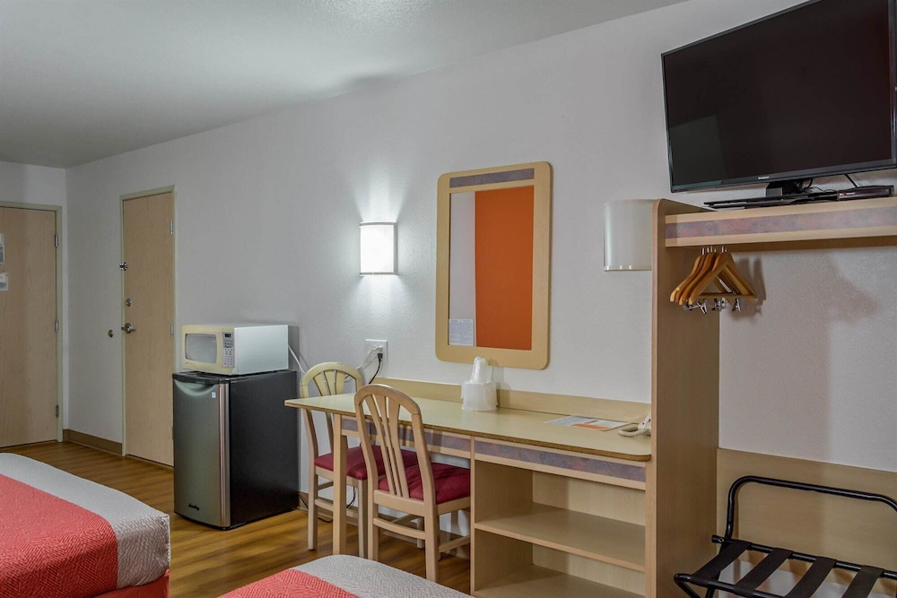 Motel6 Redmond, OR 28/39