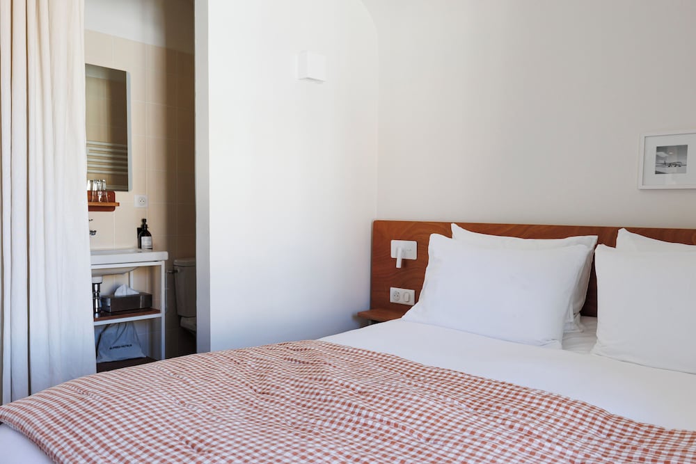 ALFRED HOTELS Les Halles - Ex Hotel Anjou 13/50