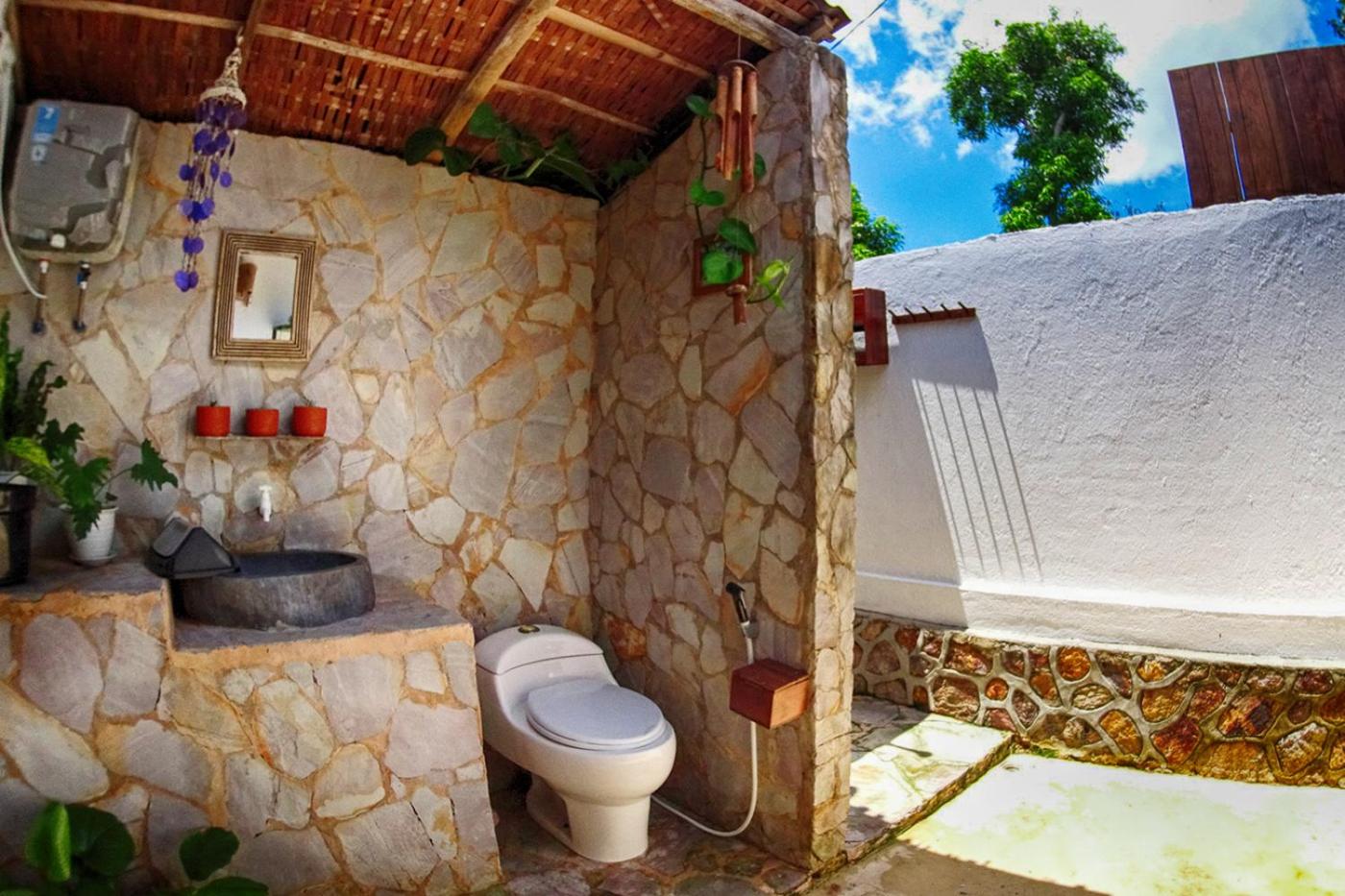 Ayu Hotel Karimunjawa 50/50