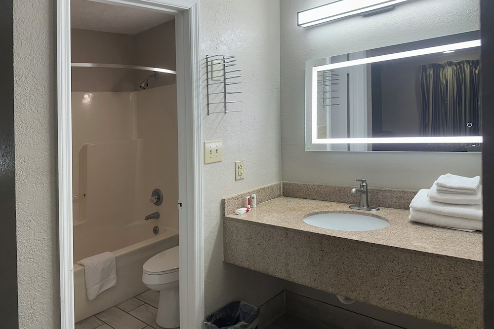 Regal Inn Guntersville Hwy 431 46/50