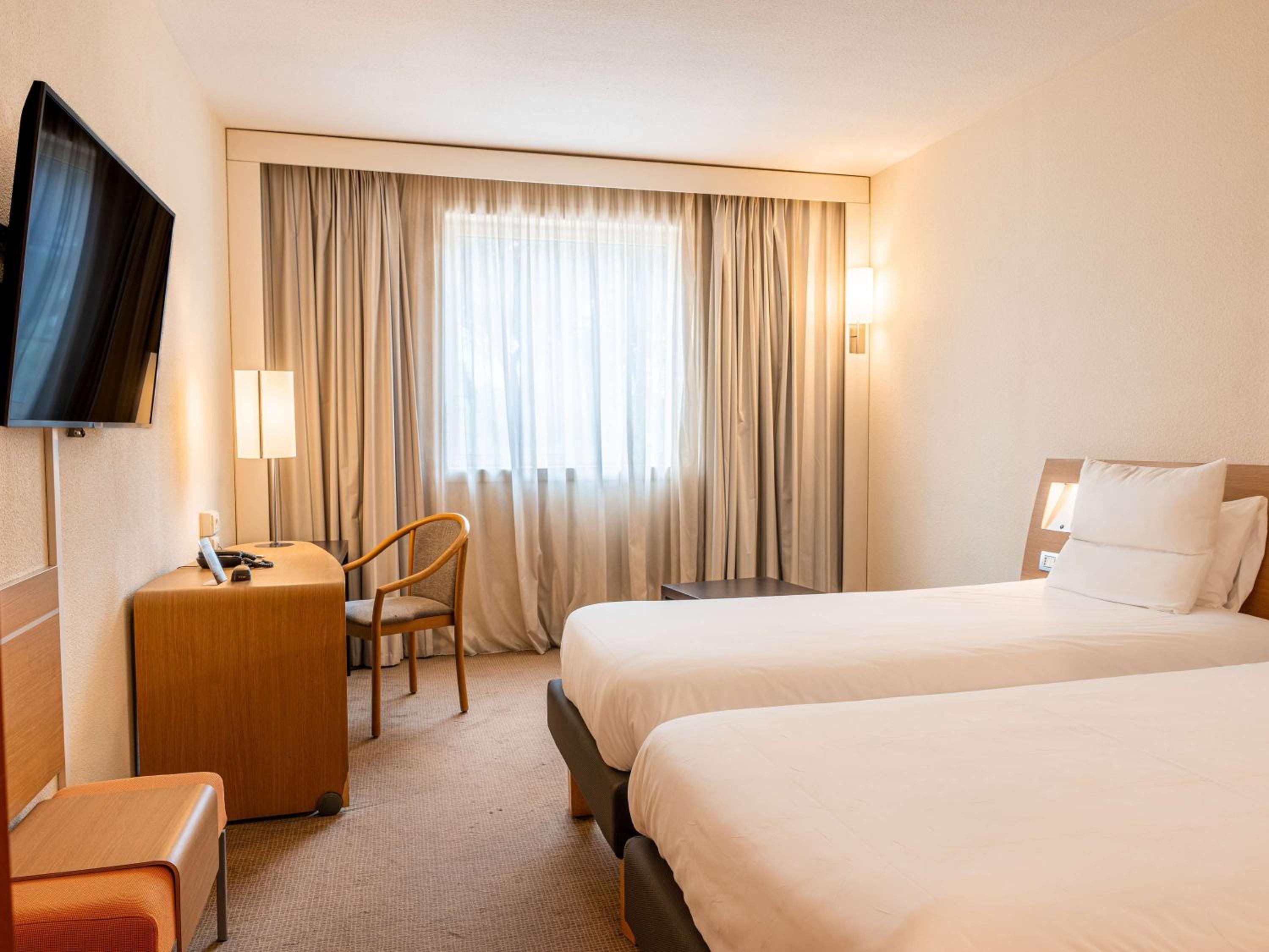 غرفة بسريرين منفصلين، Novotel Roma Est 7/10