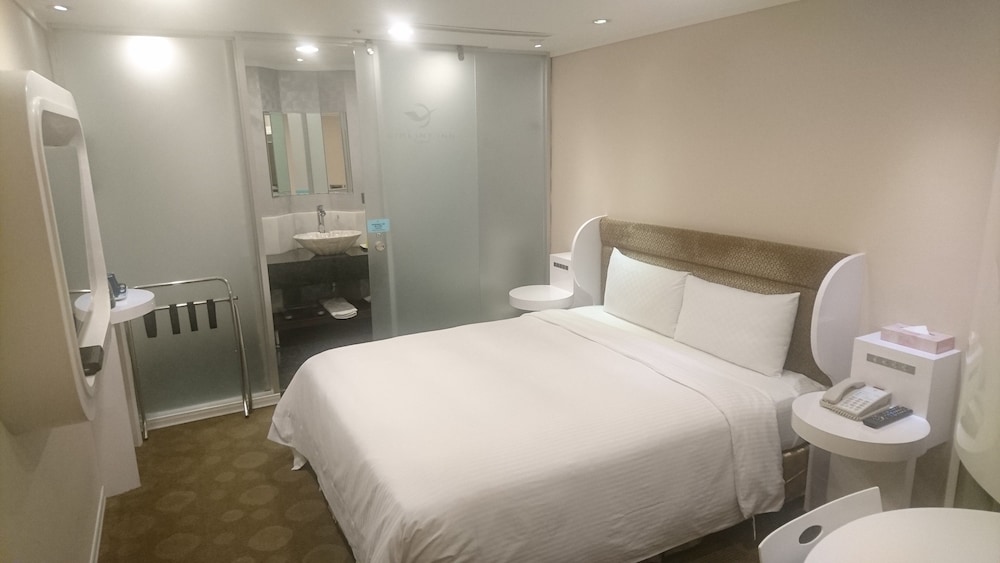 Ximen Airline Hotel 44/45