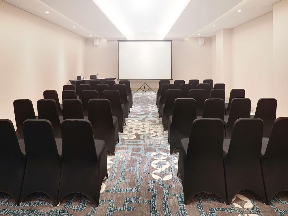 Novotel Samator Surabaya Timur 57/70
