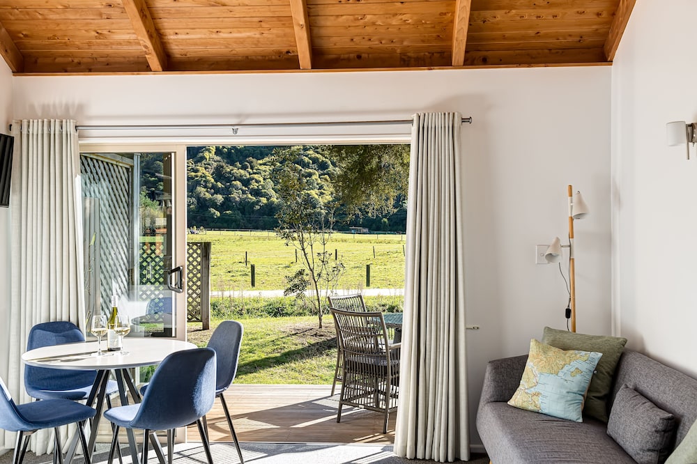 ABEL TASMAN LODGE 37/62