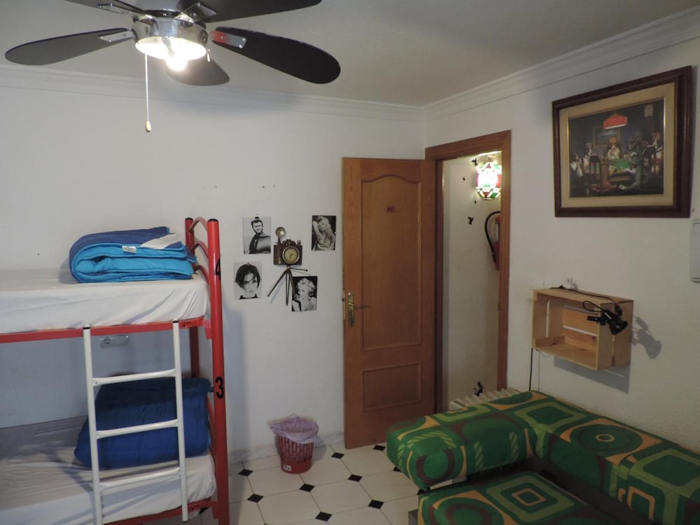 Hostal El Cascabel 48/75