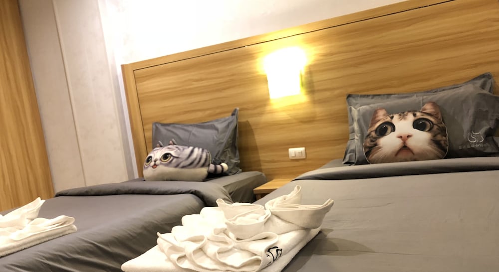 Cat Story Hotel 31/34