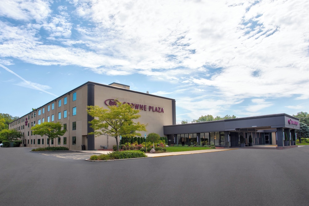 Crowne Plaza Chicago Northbrook 5/66