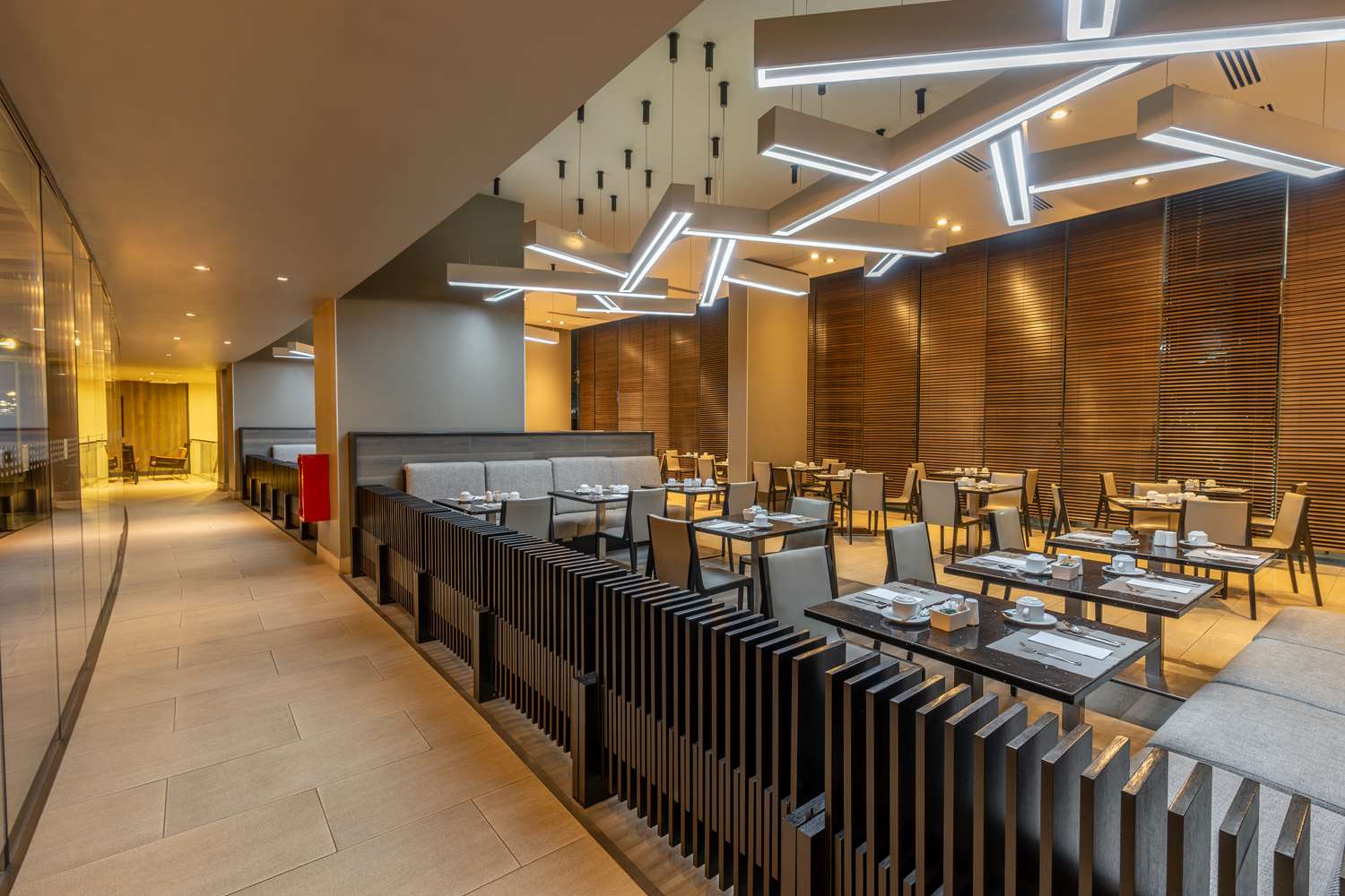 restaurant cafeteria