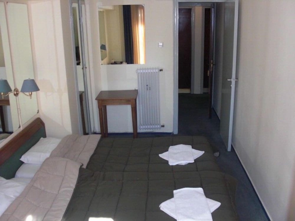 Hotel Delfini 24/36