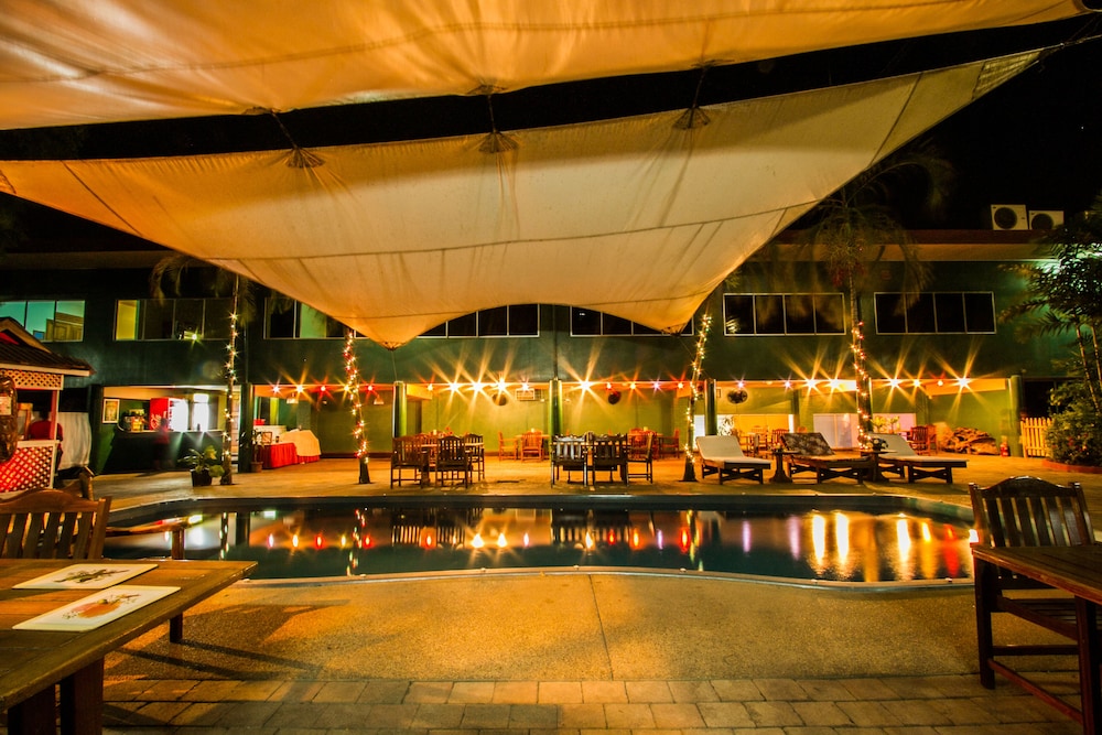 The Hideaway Hotel 25/39