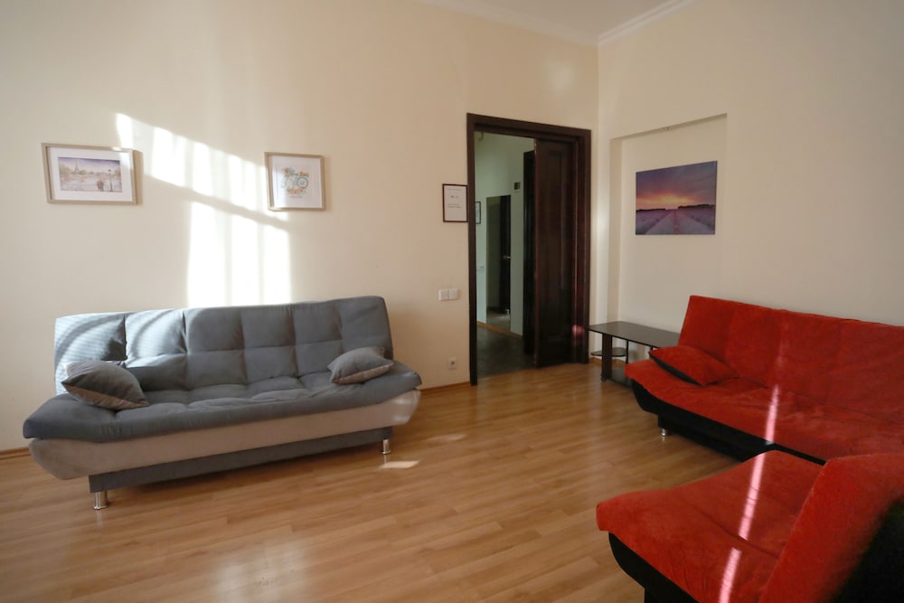 David's Apartment 17/36