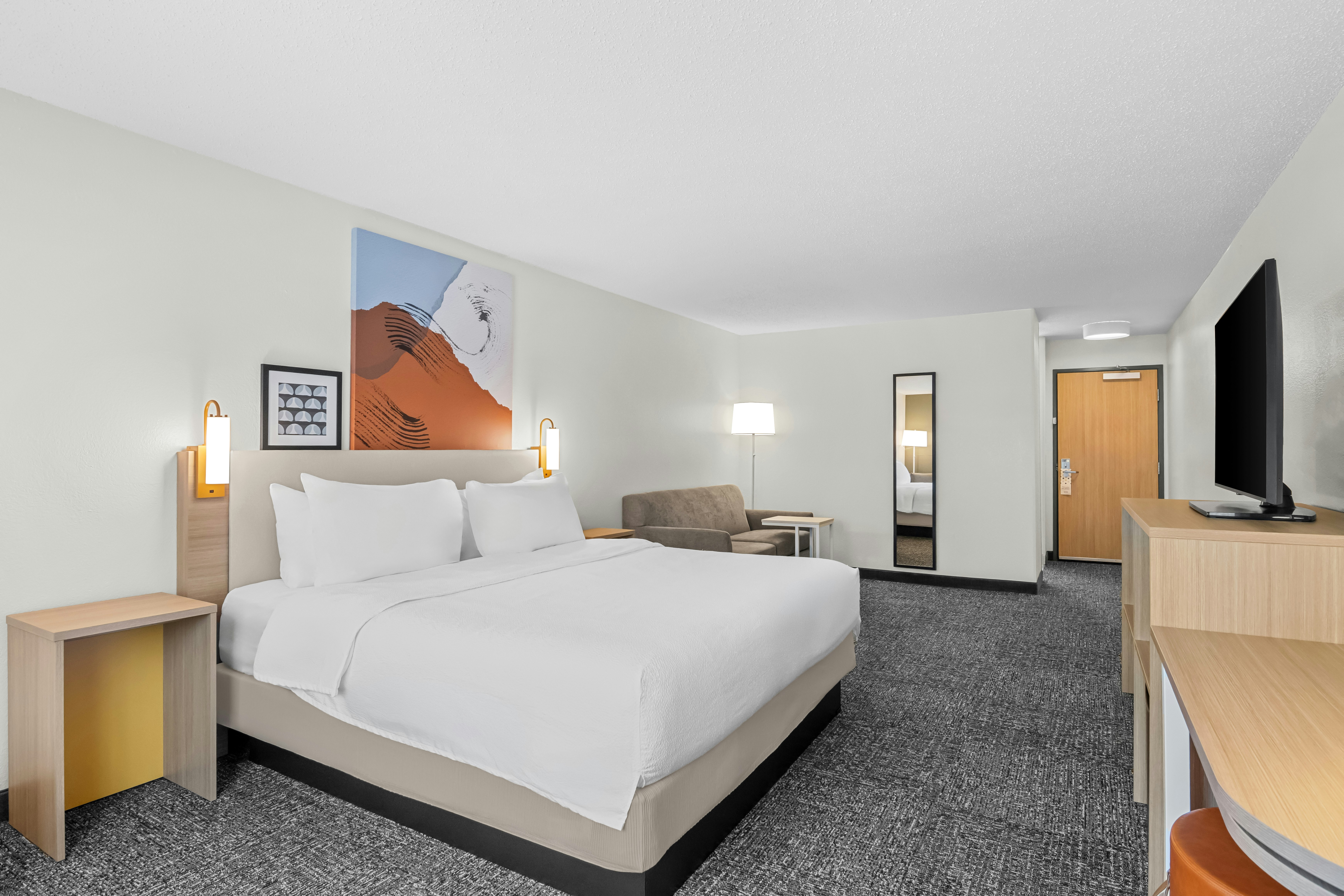 ROOM, KING BED, SOFA