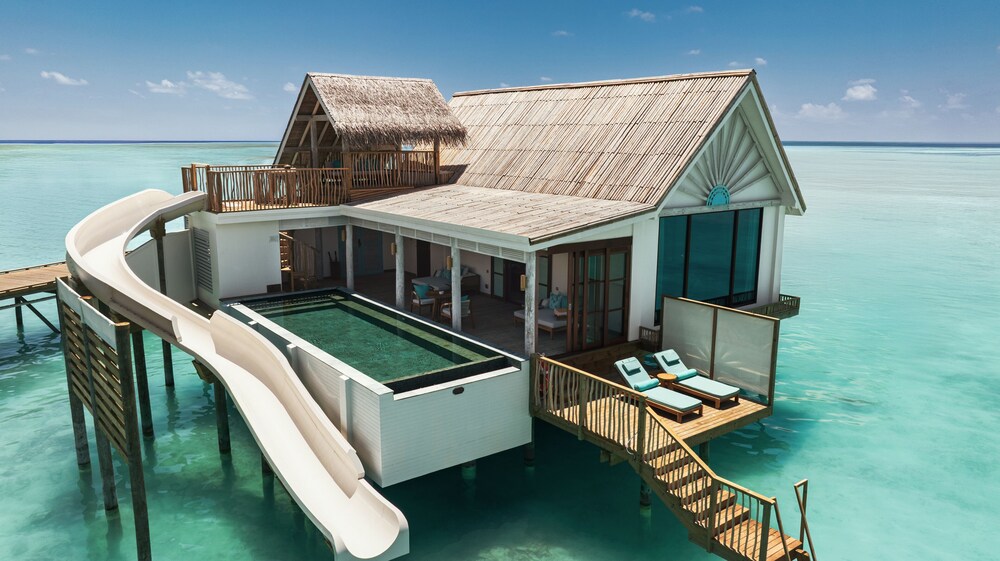 Rah Gili Maldives 3/61