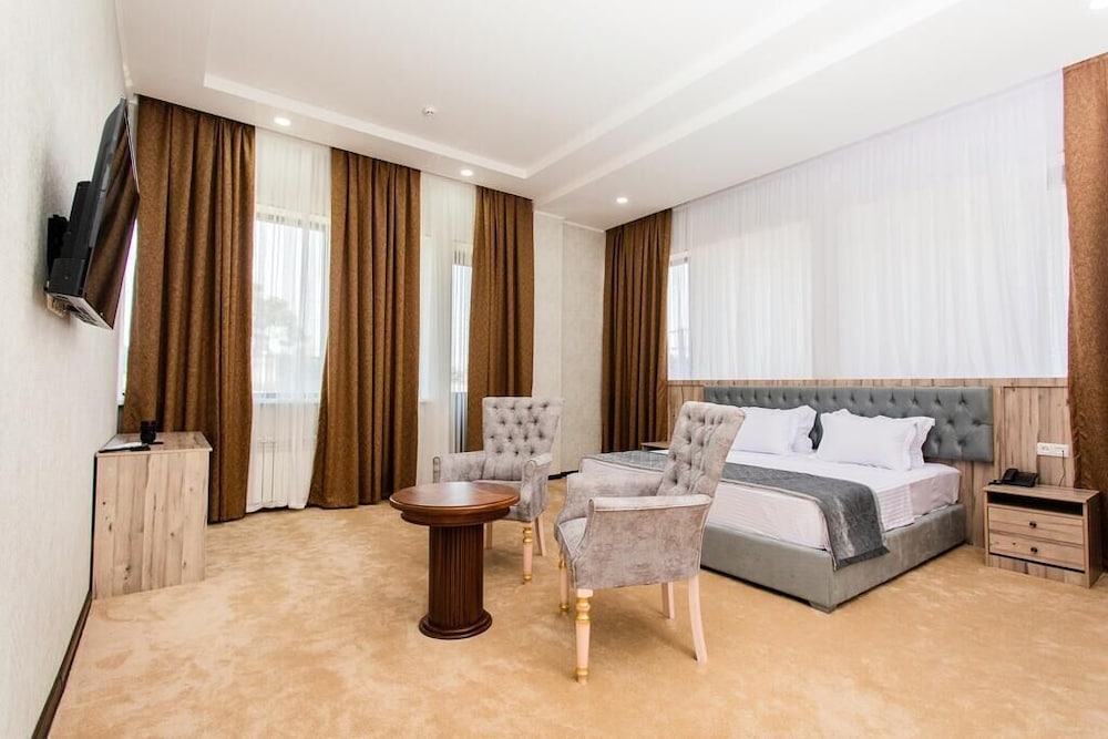 Gabrielle International Hotel 8/50