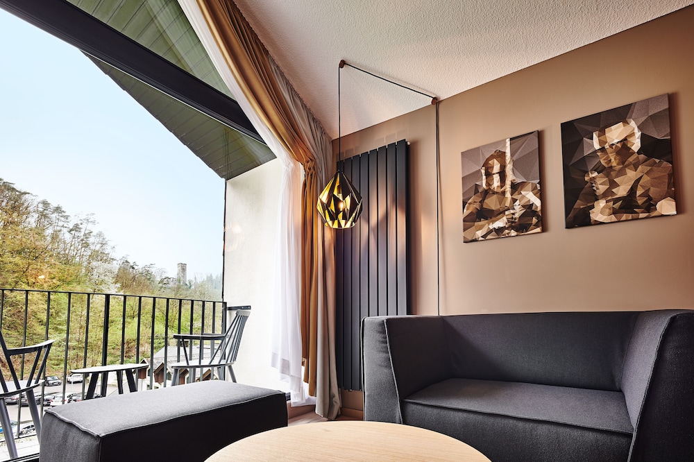 Hotel Zugbruecke Grenzau 48/69