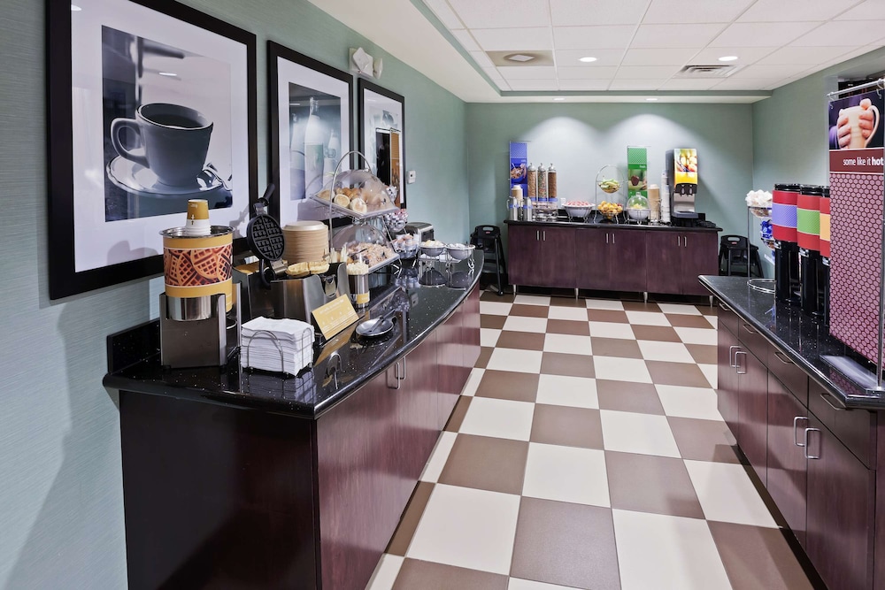 Hampton Inn & Suites Liberal 24/36